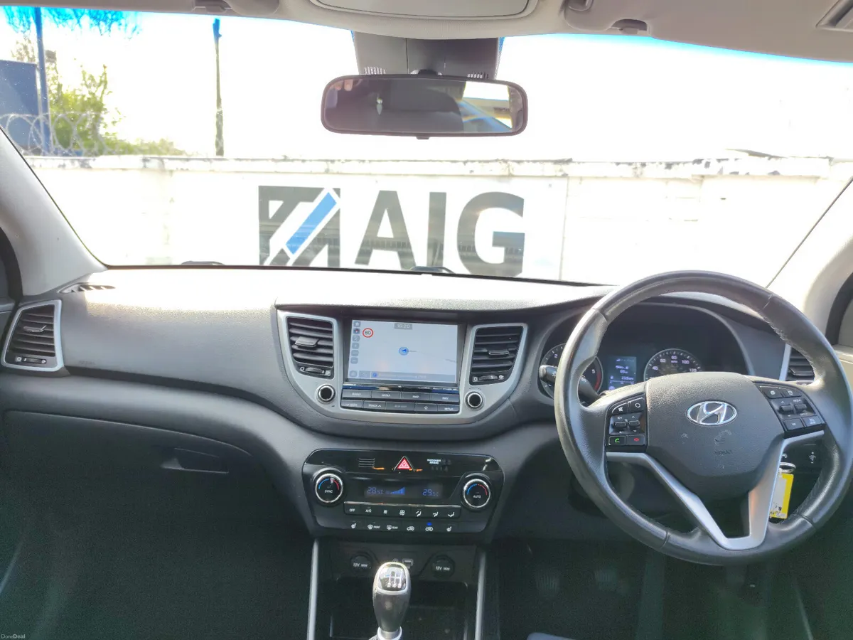 182 HYUNDAI TUCSON 1.7 SE - Image 5