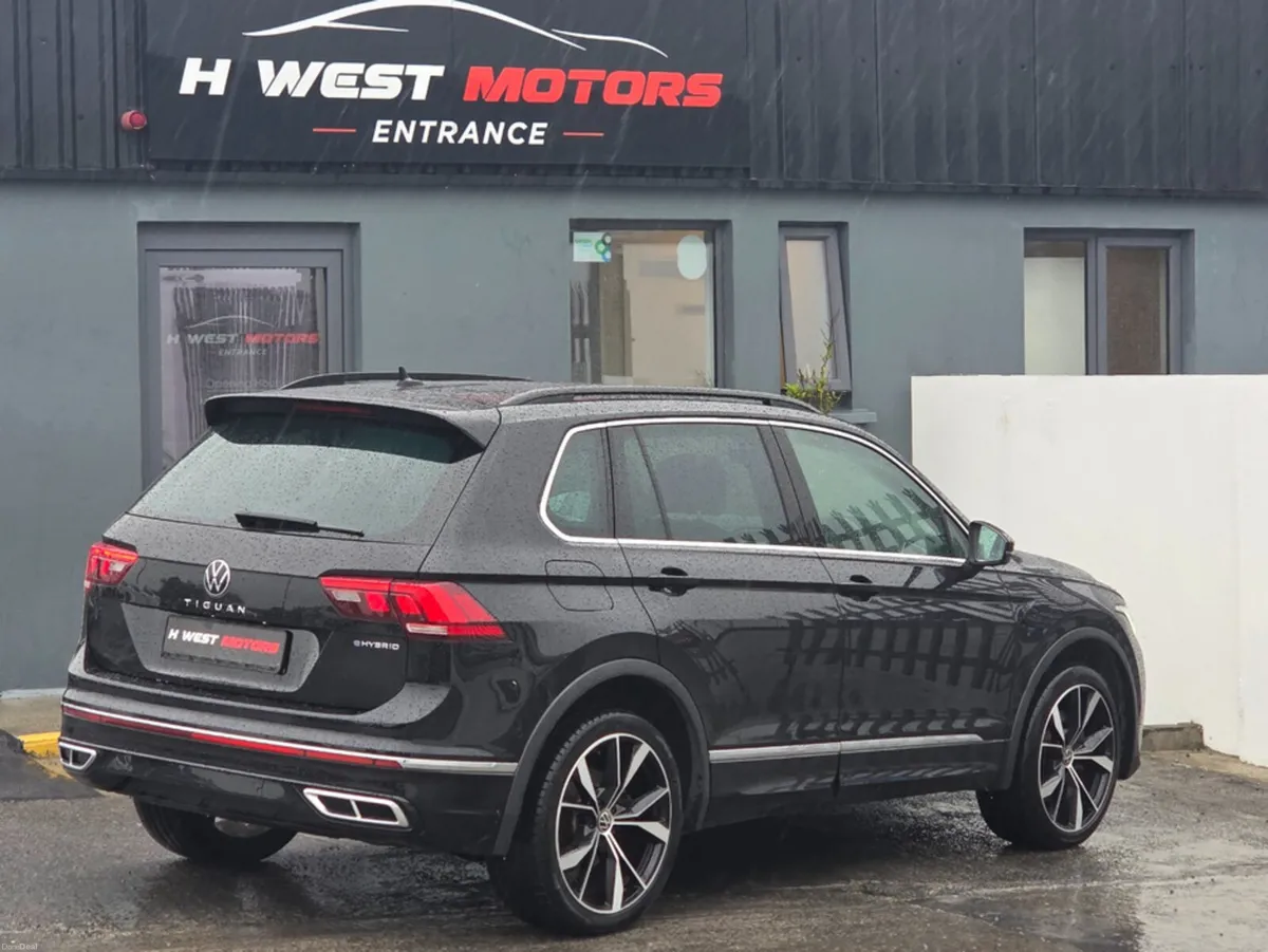 Volkswagen Tiguan R-LINE TSI PHEV S- DSG - Image 3