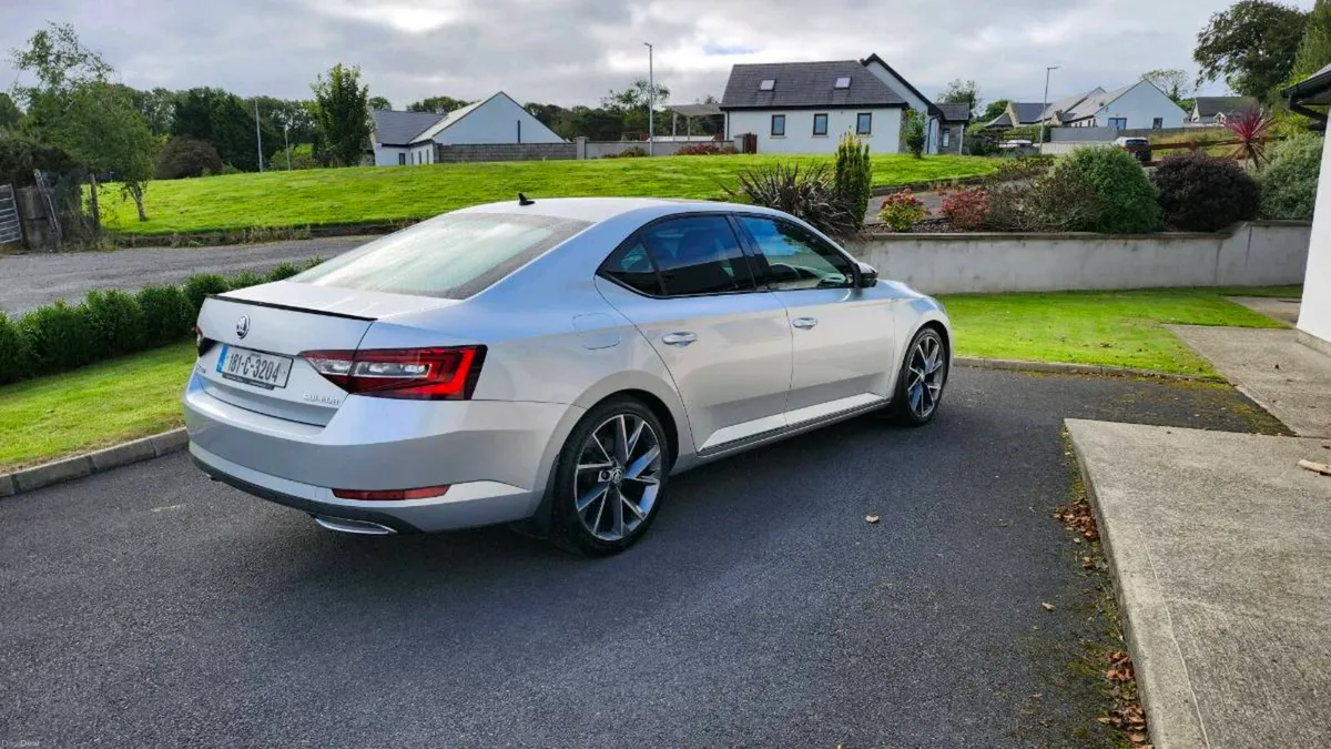 Skoda Superb Sportline - Image 5