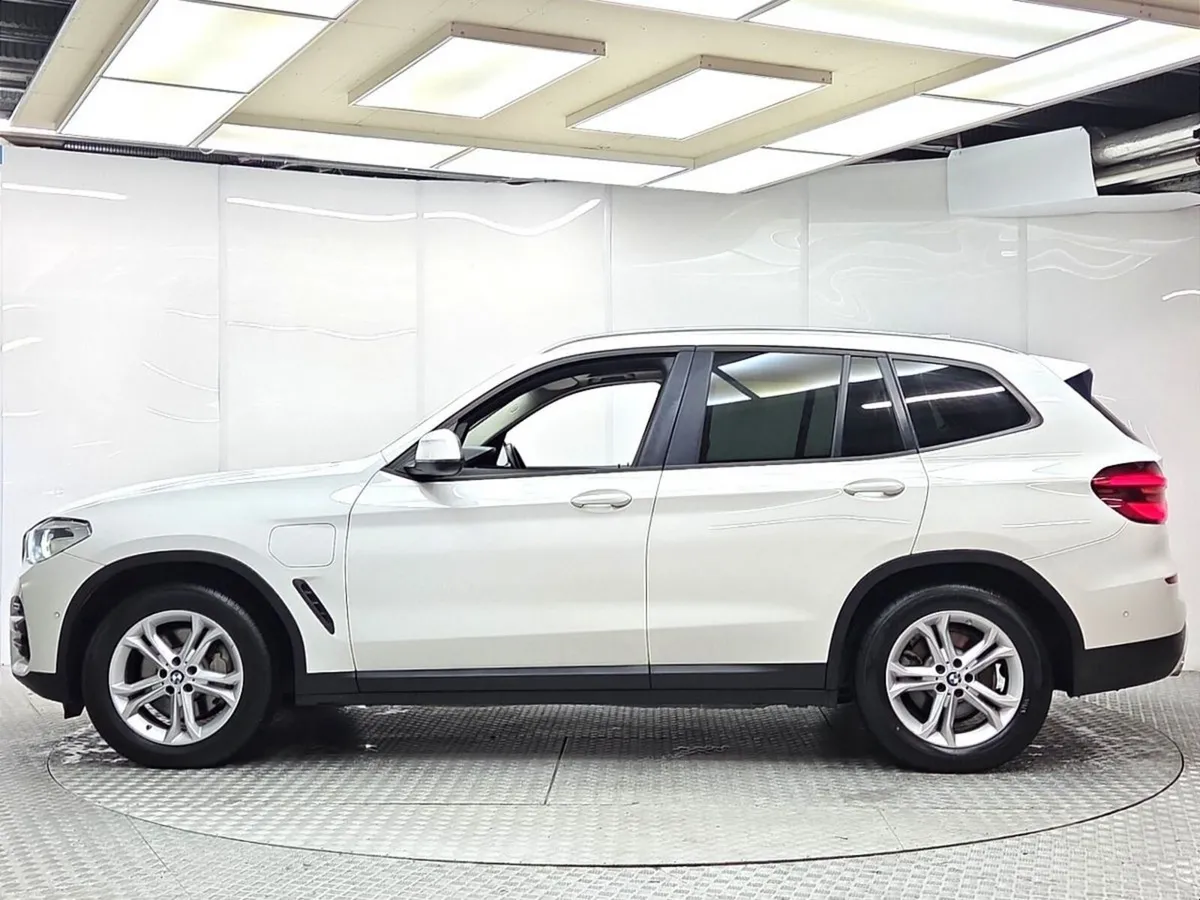 BMW X3 XDRIVE30E SE PHEV - Image 5