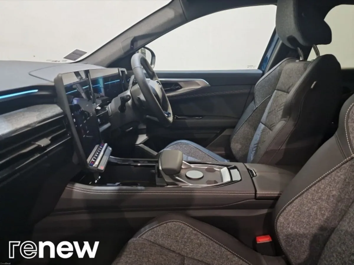 Renault Austral Techno Full Hybrid E-Tech 200 Auto - Image 5