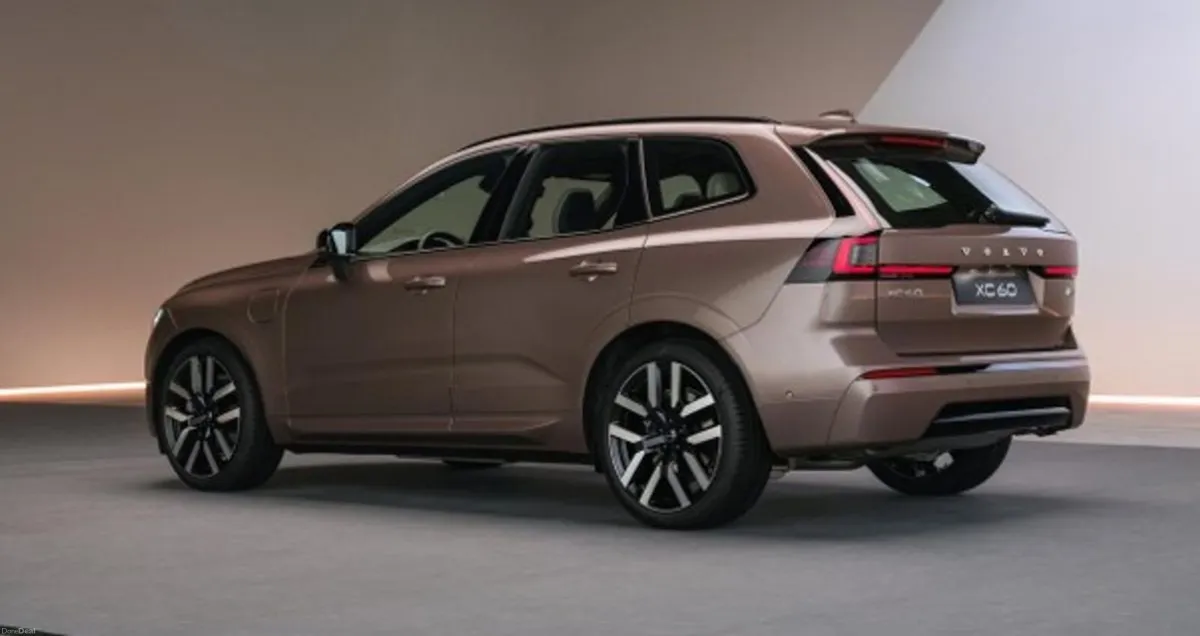 Volvo XC60 200 KM OF ELECTRIC RANGE  THE NEW VOLVO - Image 5
