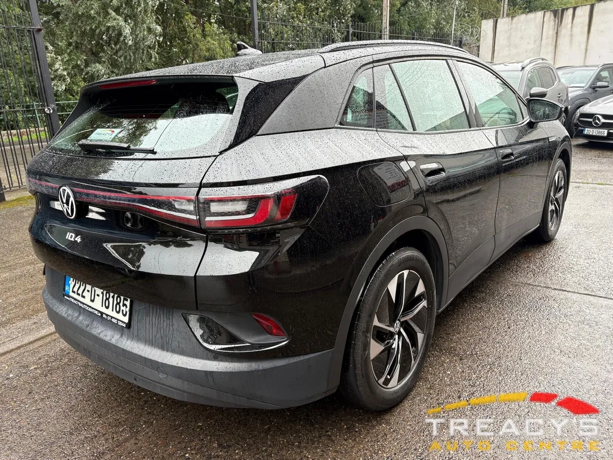 Volkswagen ID.4 2022 PRO 128 KW LIFE 77KWH 174BHP - Image 3