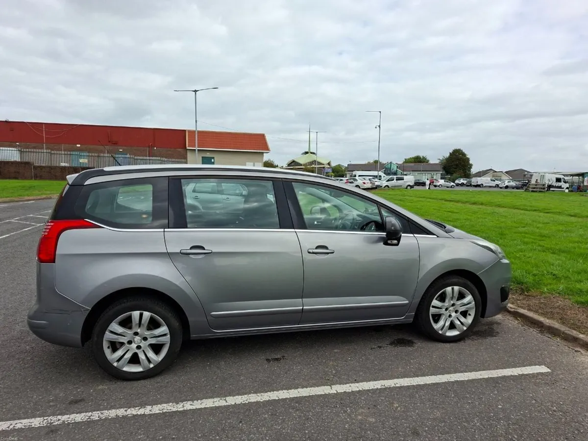 Peugeot 5008 2016 - Image 5