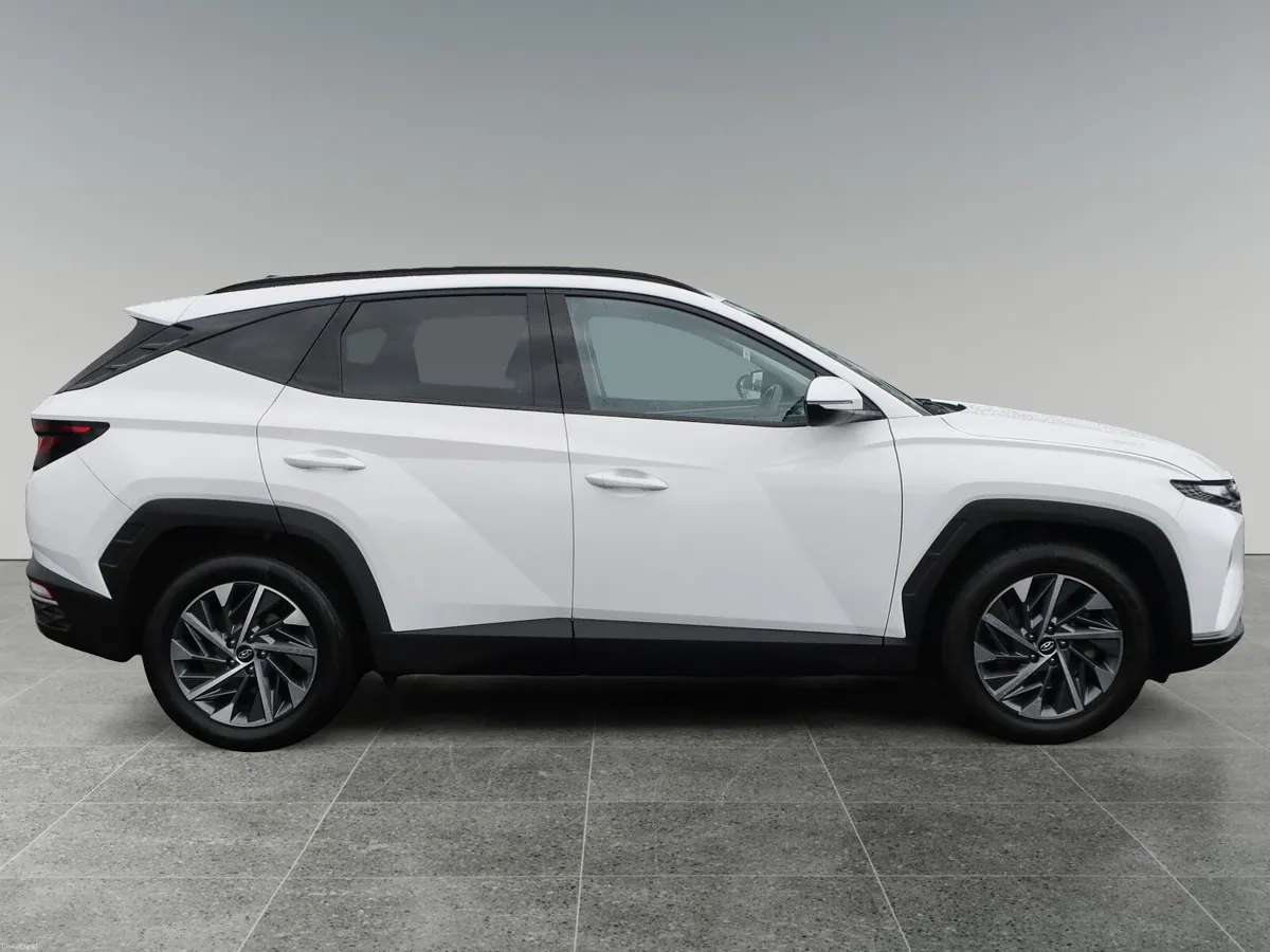 2023 HYUNDAI 1.6 EXECUTIVE PLUS 5DR - Image 5