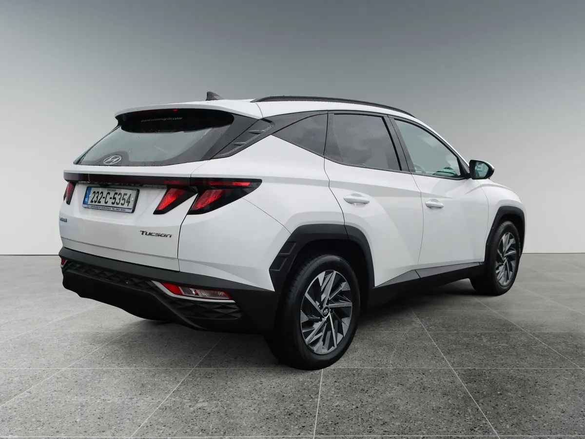 2023 HYUNDAI 1.6 EXECUTIVE PLUS 5DR - Image 4
