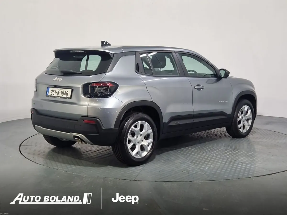 Jeep Avenger Altitude 1.2e-Hybrid 100HP e-DCT - Image 3