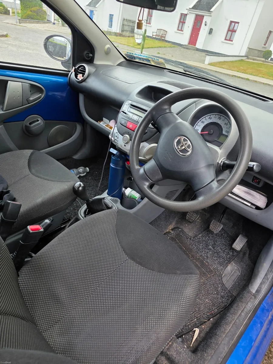 Toyota Aygo 2011 - Image 5