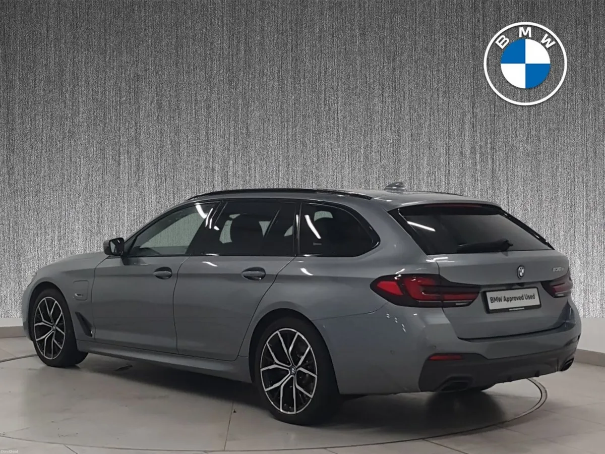 BMW 5-Series 530e M Sport PRO PACK TOURING - Image 2