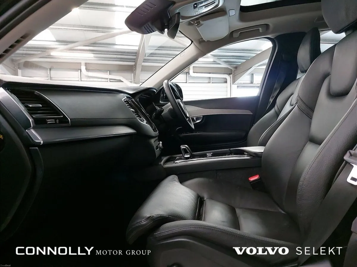 Volvo XC90 T8 PHEV 455hp Plus (Dark Theme) - Image 5