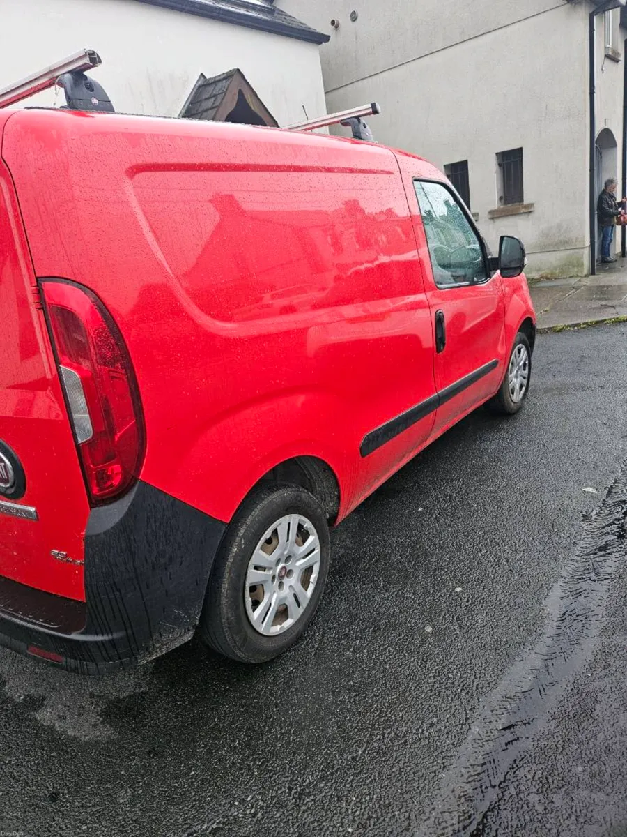 Van - Image 3