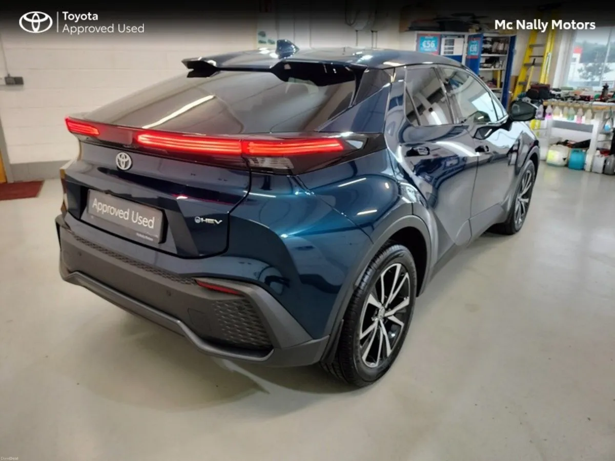 Toyota C-HR HYBRID SPORT - Image 2