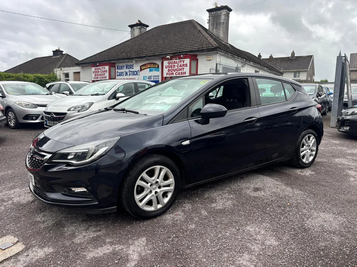 Opel Astra 2019  PETROL  1.0  SPOTLESS  THROUGHOUT - Image 2