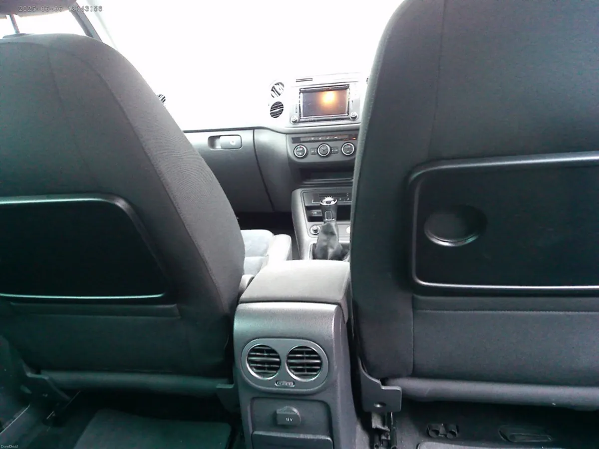 Volkswagen Tiguan 2.0 TDI MATCH ED BLUEMOTION 15 1 - Image 3