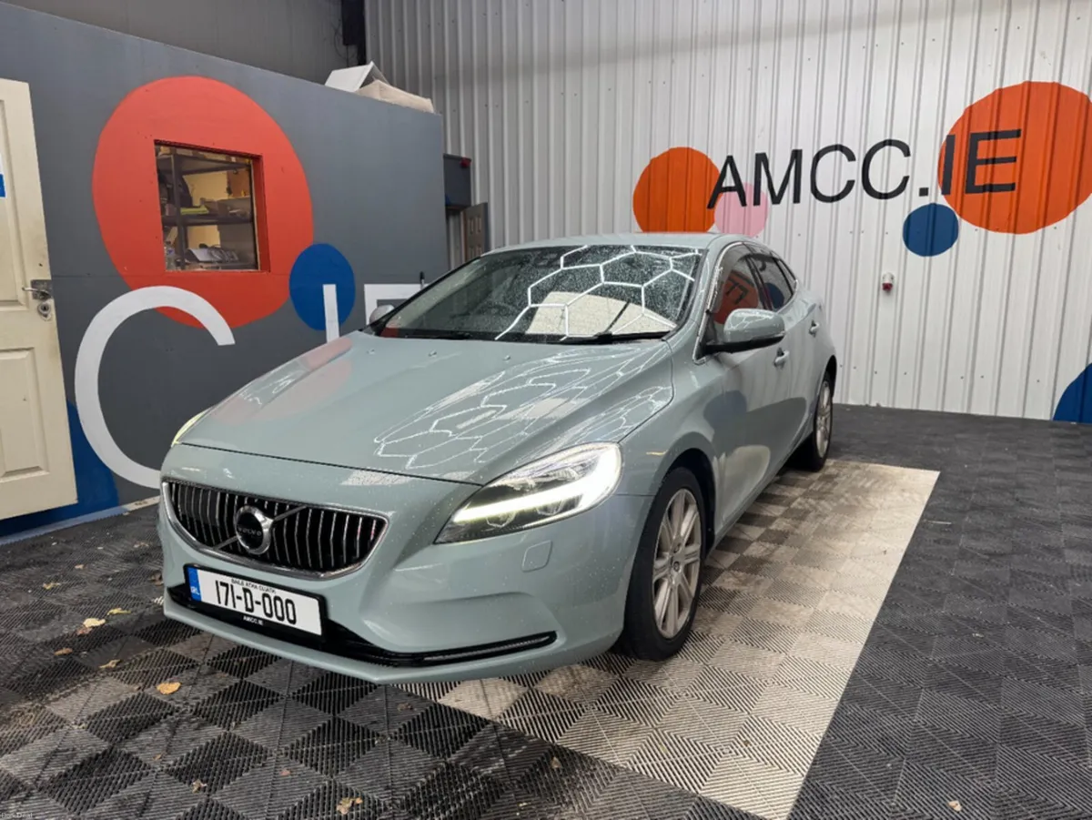 Volvo V40 2017 VOLVO V40 D4 INSCRIPTION 2.0 AUTOMA - Image 6