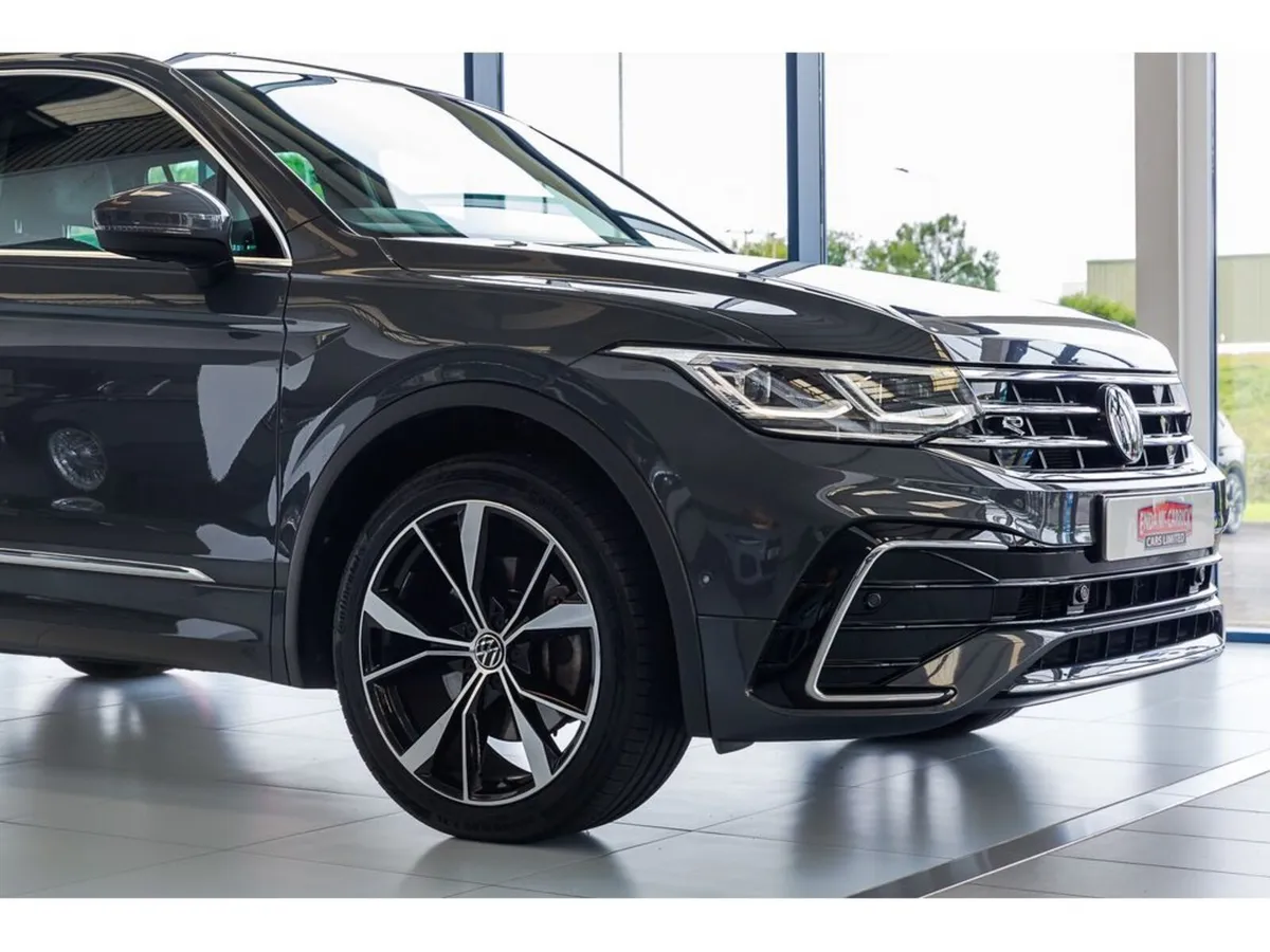 Volkswagen Tiguan R-LINE TSI DSG - Image 4