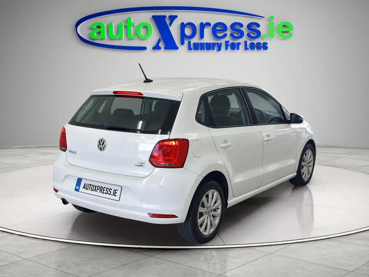 Volkswagen Polo 1.2 TSI COMFORT, Automatic - Image 5