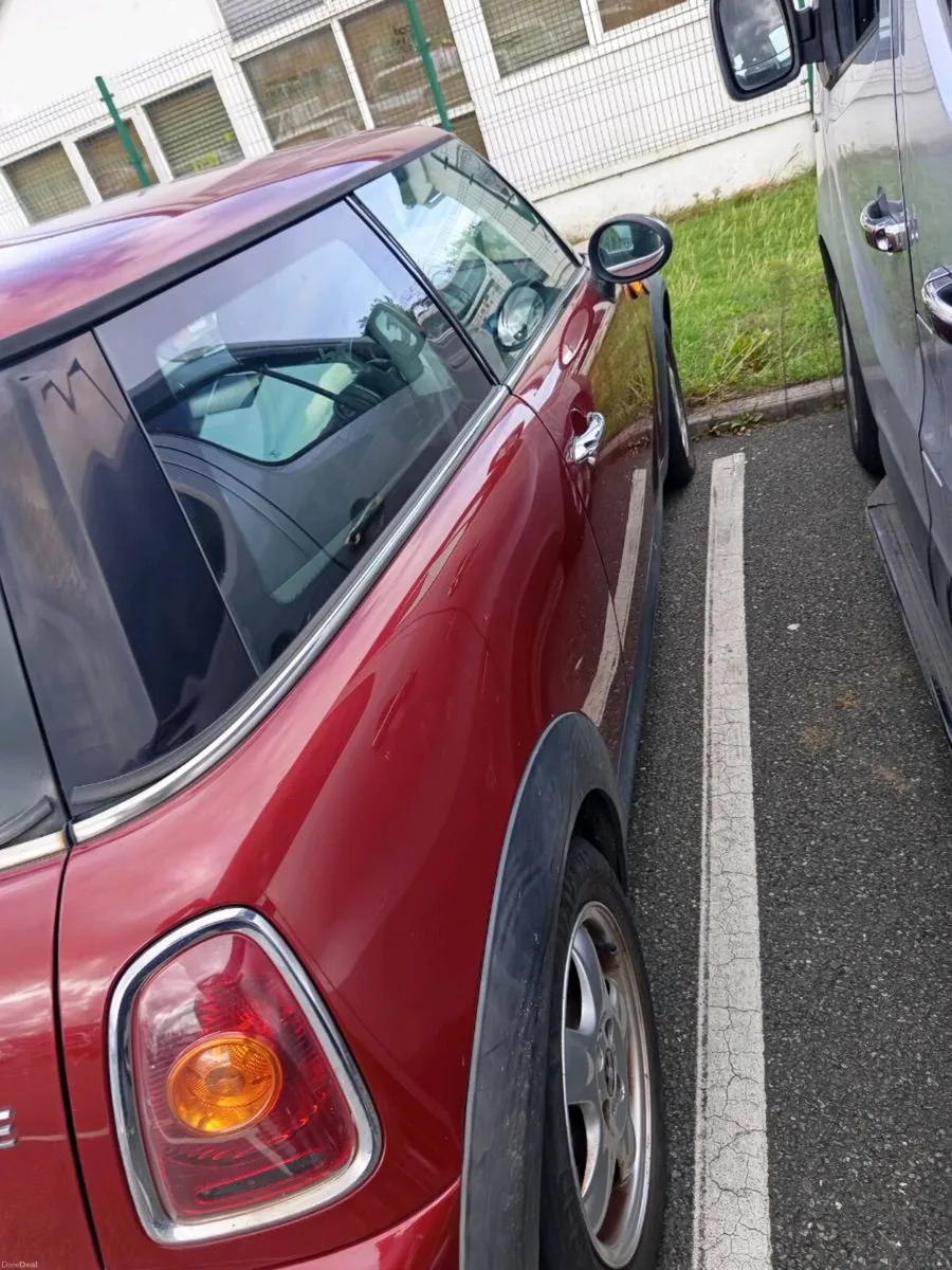 Car - Image 6