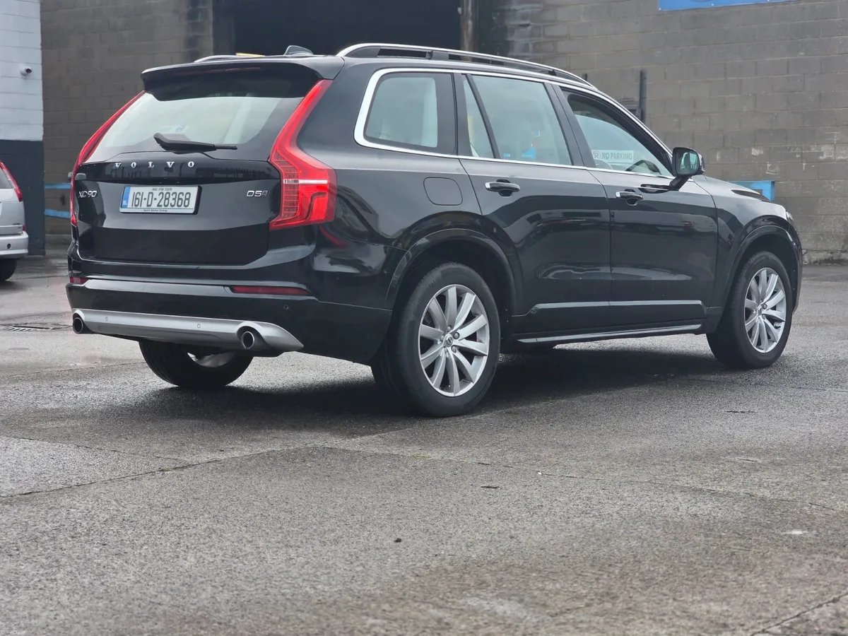 Volvo XC90 2.0 AWD Momentum - Image 4