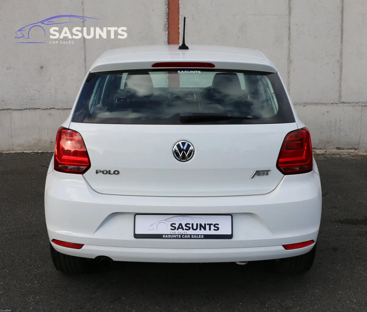 VOLKSWAGEN POLO HIGHLINE - Image 6