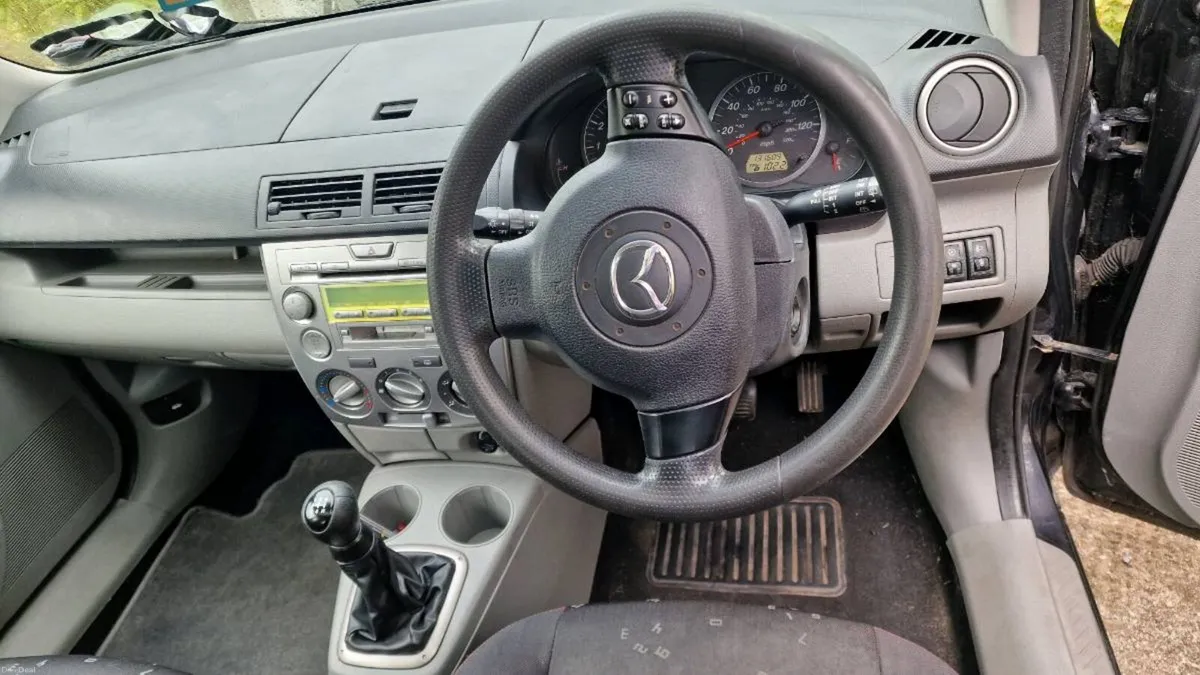 Mazda 2. Taxed till 2027 & NCT till 05/27 - Image 6