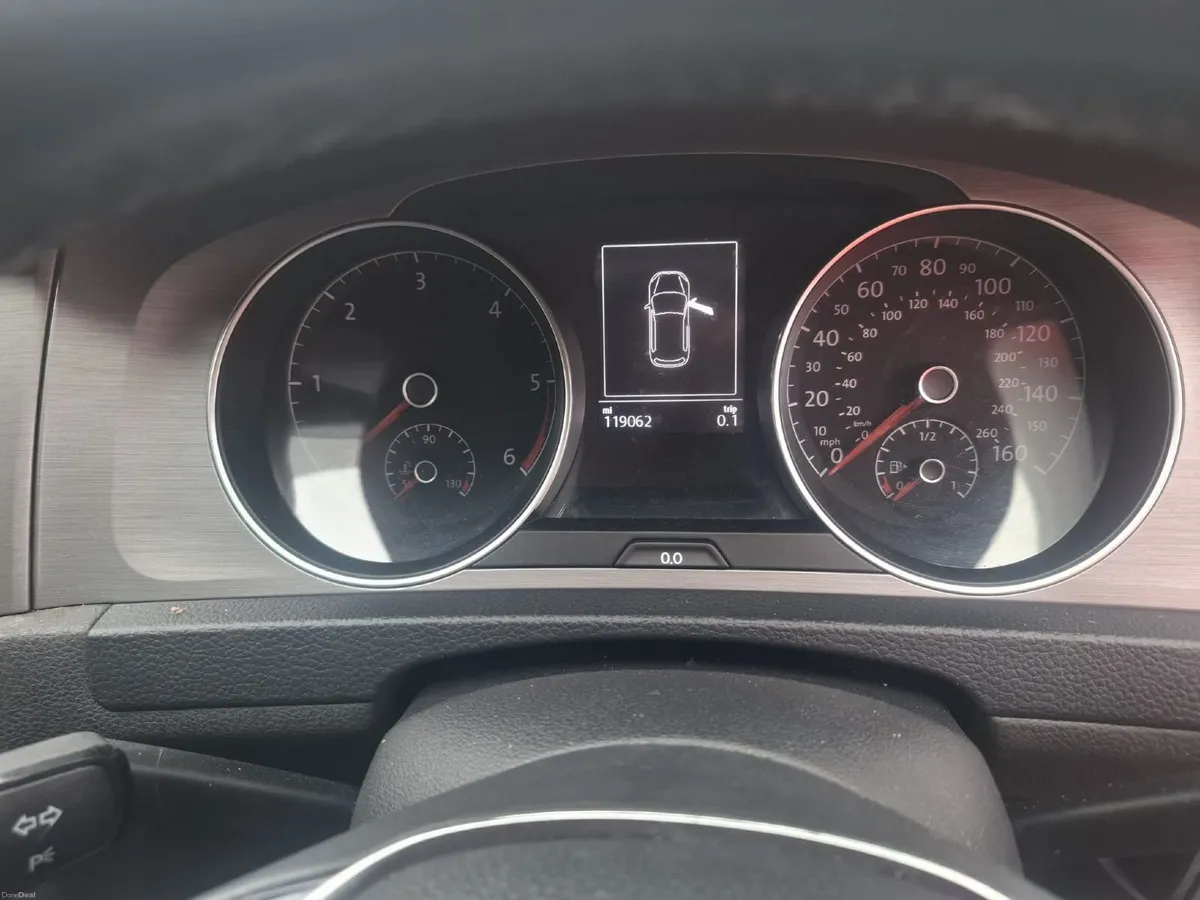 Volkswagen Golf 2014 - Image 2