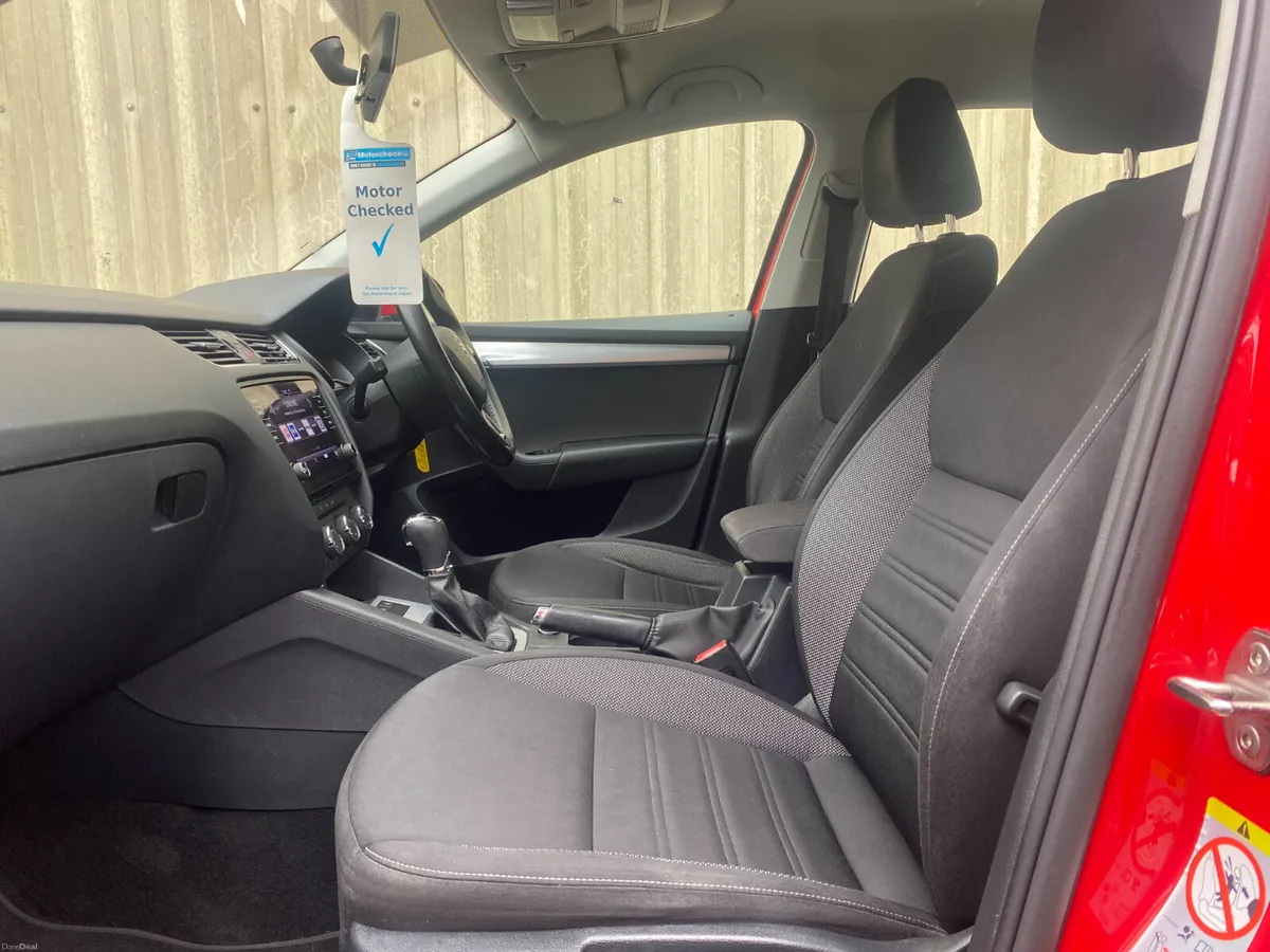 Skoda Octavia 2018//DSG//FINANCE AVAILABLE - Image 4
