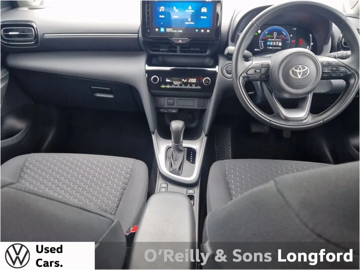 Toyota Yaris Cross 1.5 Hybrid Luna - Image 2