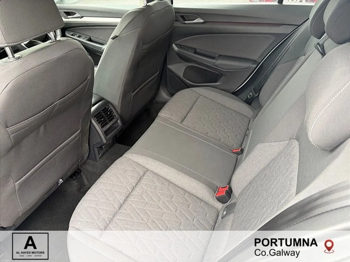 Volkswagen Golf EDITION 75 2.0 TDI 116HP - Image 6