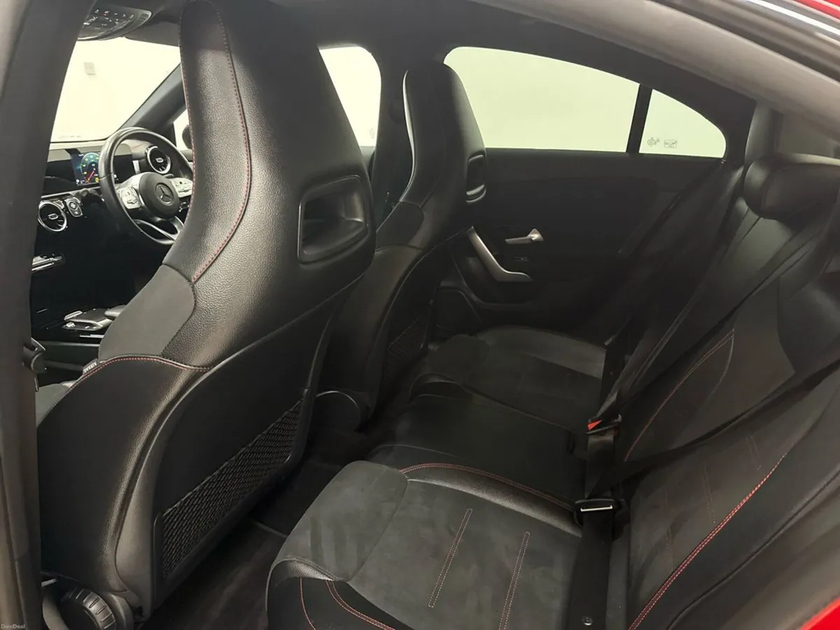 Mercedes-Benz CLA CLA180 Coup A/T Style - Image 4