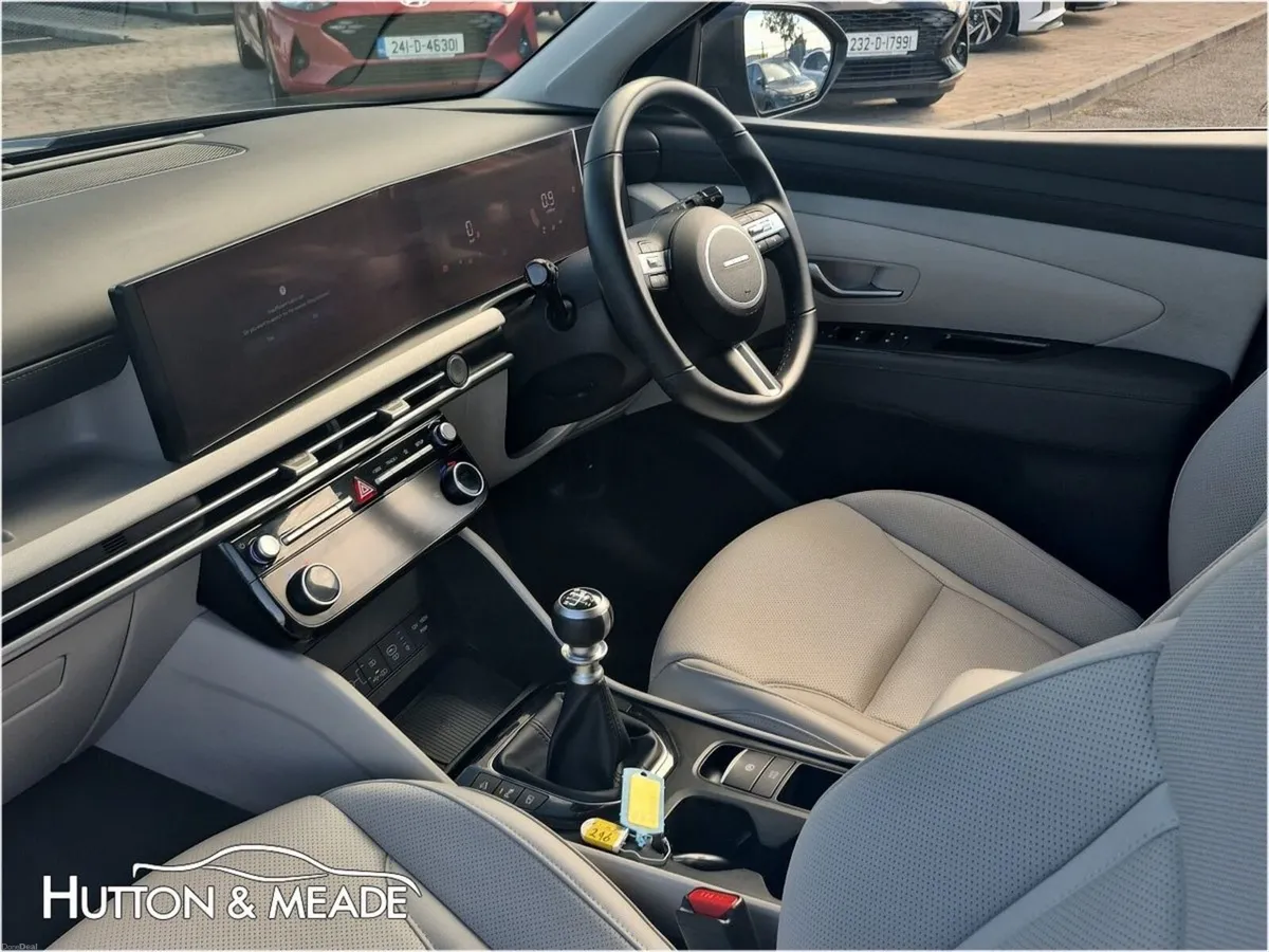 Hyundai Tucson Executive 1.6 Diesel 5dr - Image 5