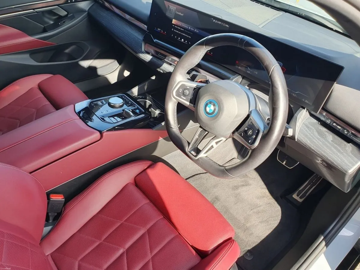 BMW i5 eDrive40 M Sport Saloon - Image 6