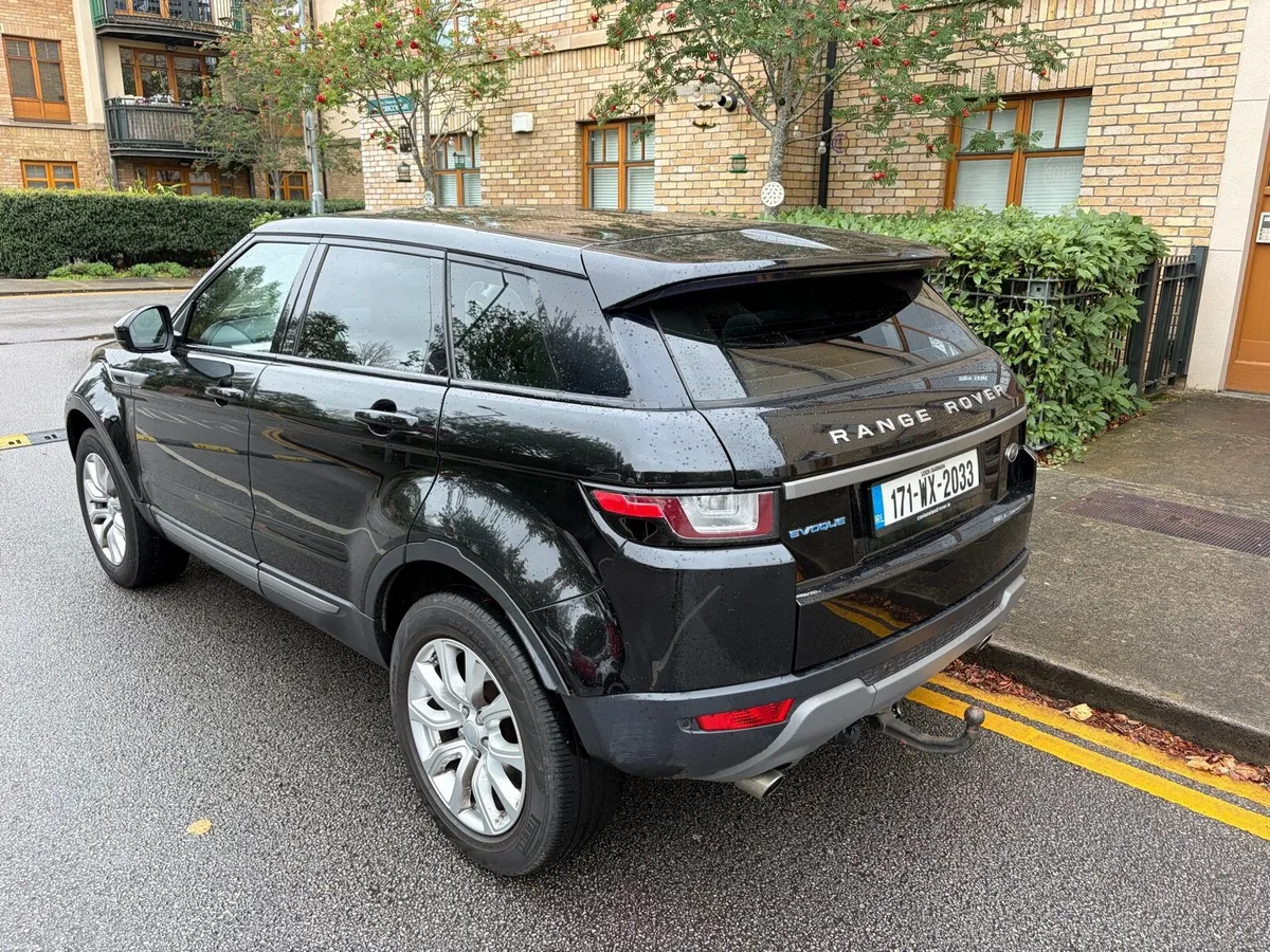 2017 Land Rover Evoque - Image 3
