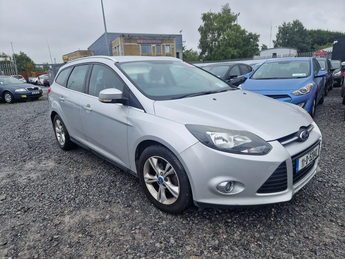 Ford Focus 2011 - Image 2