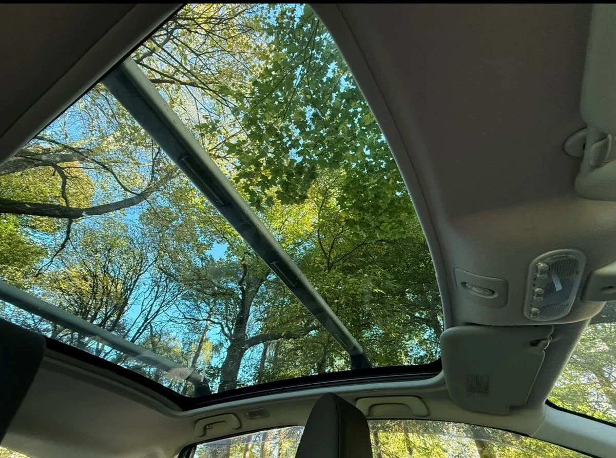Nissan Qashqai 2010 - Image 2