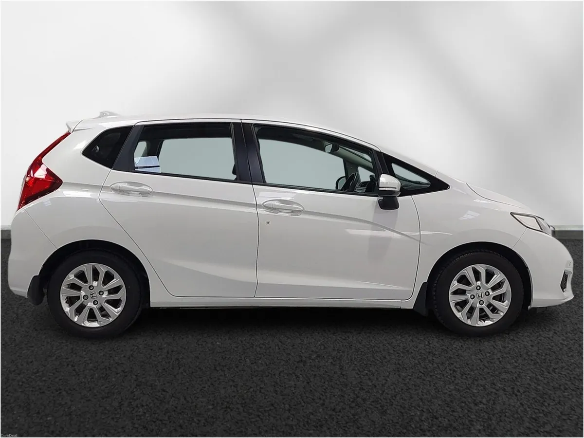 Honda Jazz 1.3 i-VTEC SE 5dr - Image 5