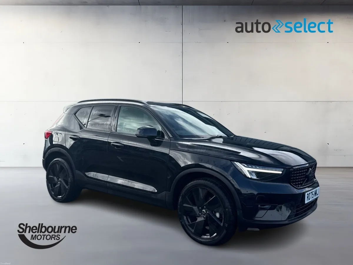 Volvo XC40 2.0 B4P Plus Black Edition 5dr Auto - Image 1