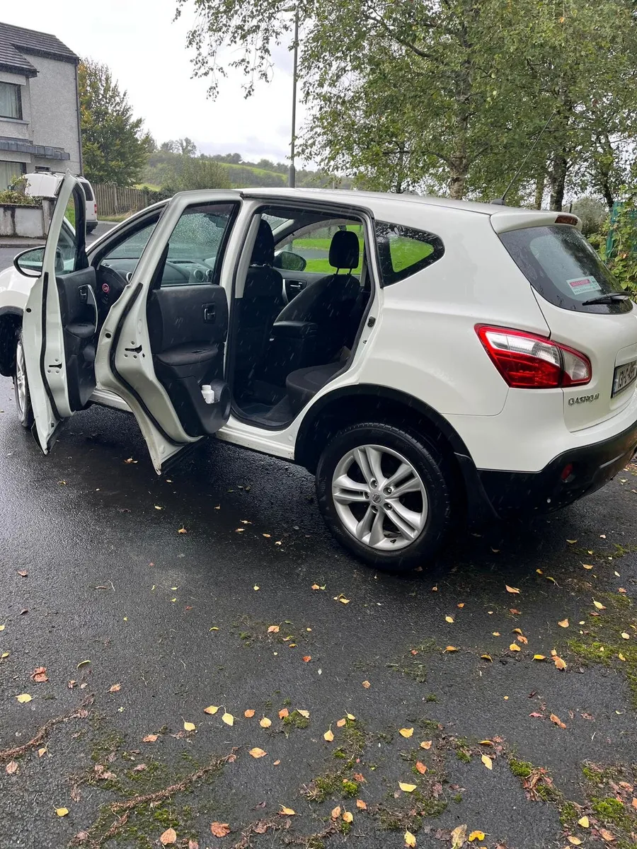NISSAN QUASHQAI 2013 - Image 3