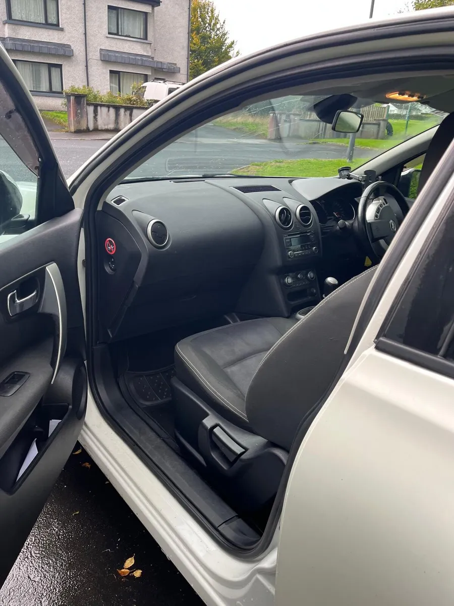 NISSAN QUASHQAI 2013 - Image 6