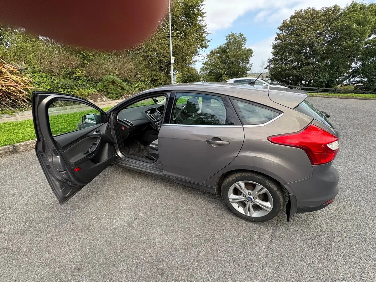 Ford Focus 2013 - Image 6