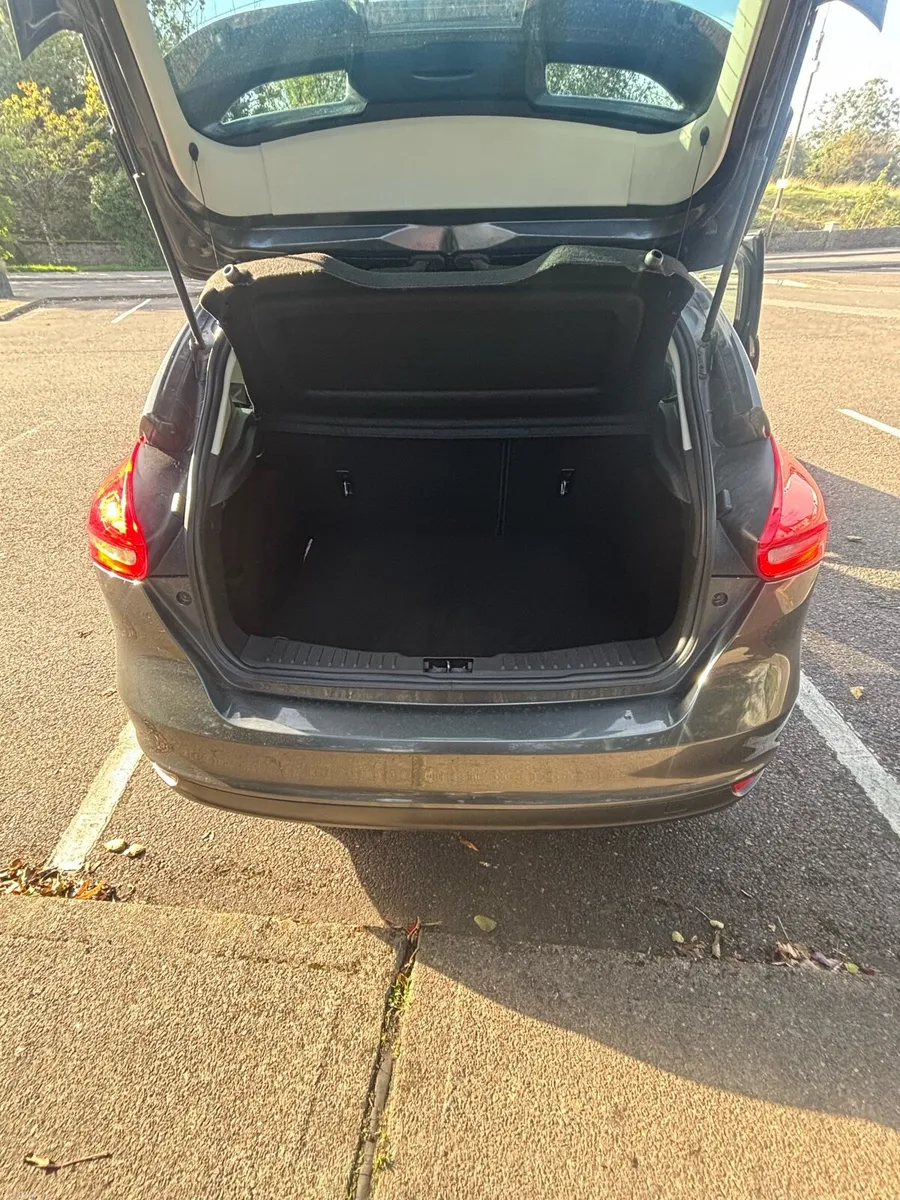 2015 Ford focus , fresh NCT - Image 5