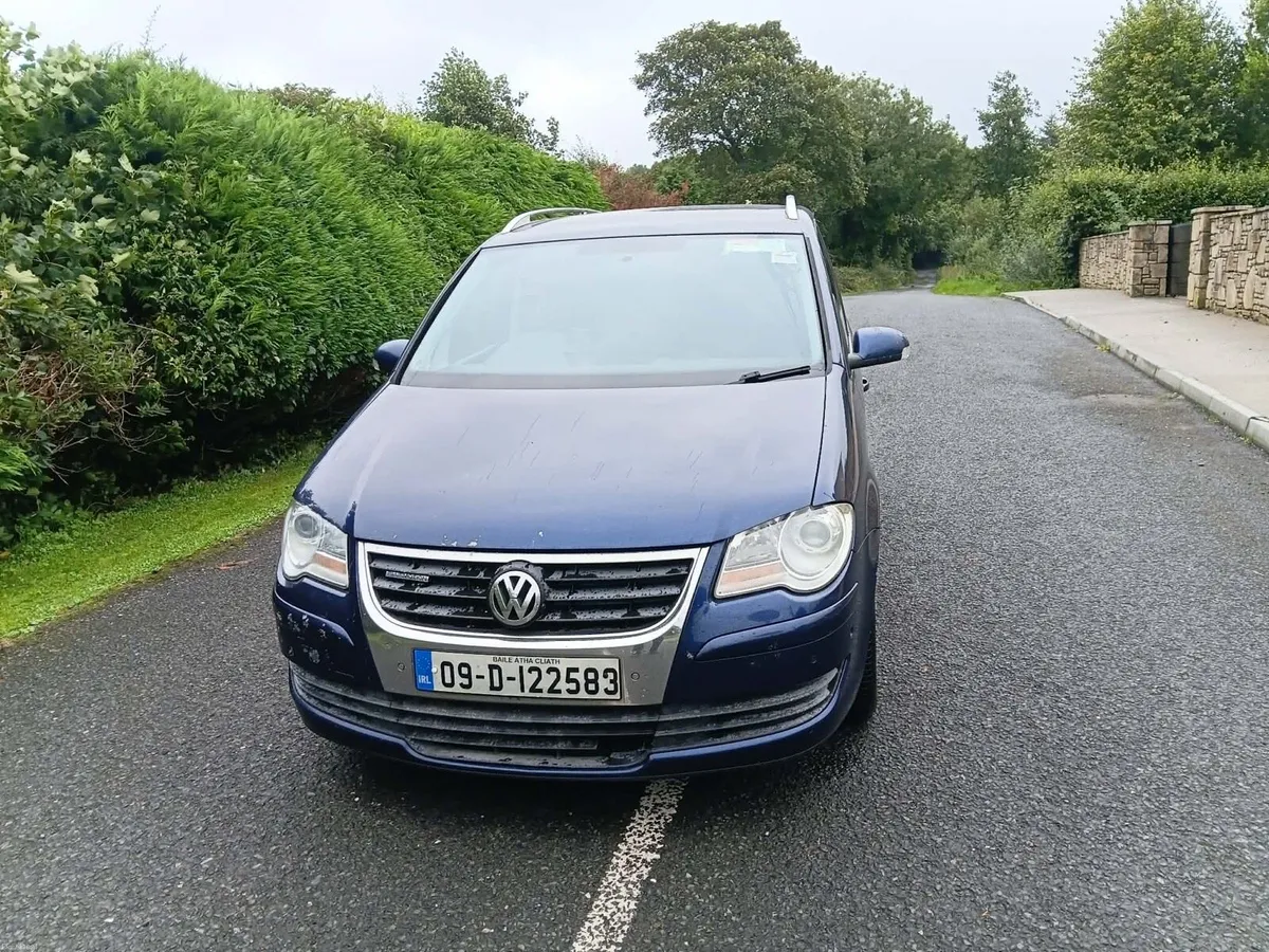 2009 Volkswagen Touran 1.9 TDI - Image 1