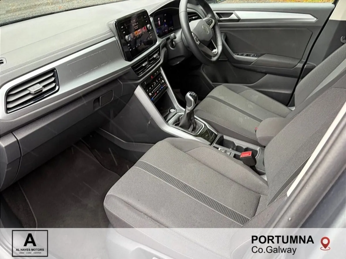 Volkswagen T-Roc EDITION 75 2.0TDI M6F 116HP - Image 2