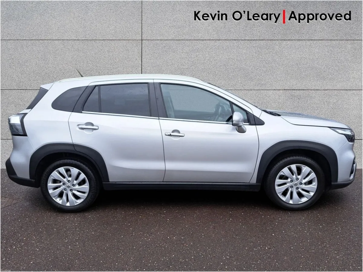 Suzuki S-CROSS 1.4 Hybrid Motion - Image 6