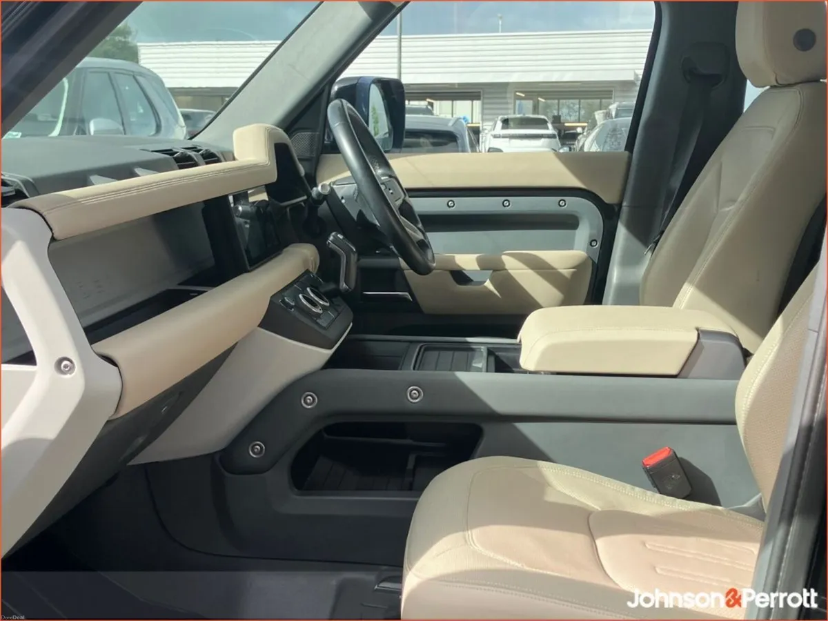 Land Rover Defender 110 2.0D SD4 S - Image 3