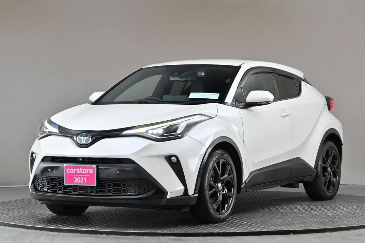 Toyota C-HR 1.8 HYBRID **HALF LEATHER**360 PAN CAM - Image 3