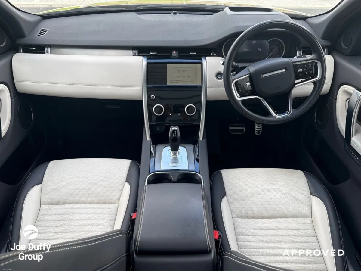 Land Rover Discovery Sport Dynamic HSE P300 - Image 4