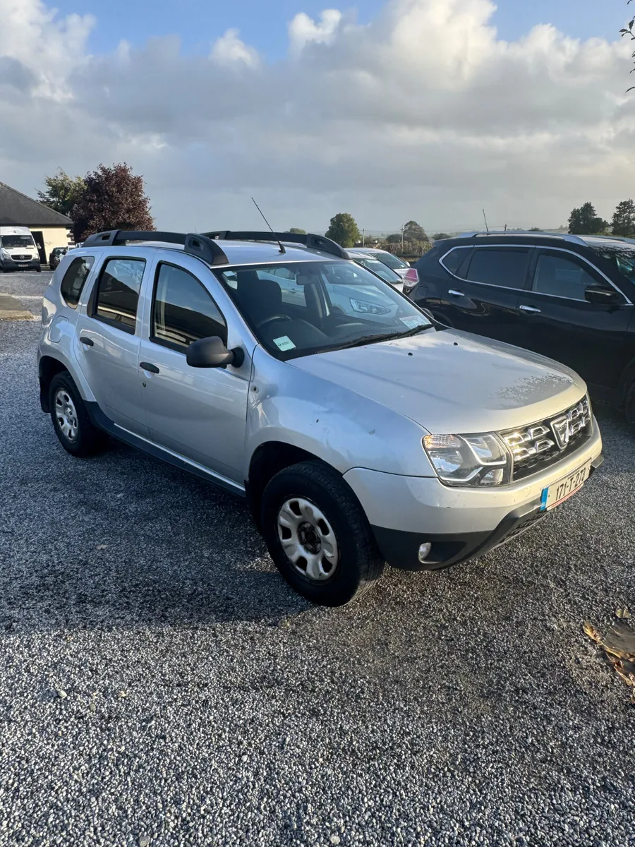 Dacia Duster 2017 1.5 diesel - Image 1