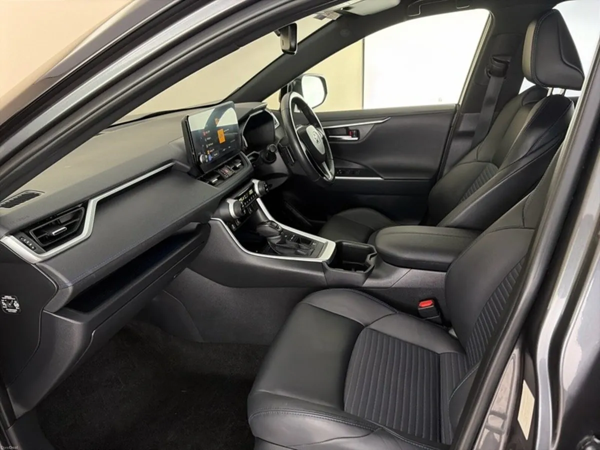 Toyota RAV4 Hybrid Sport - Image 6
