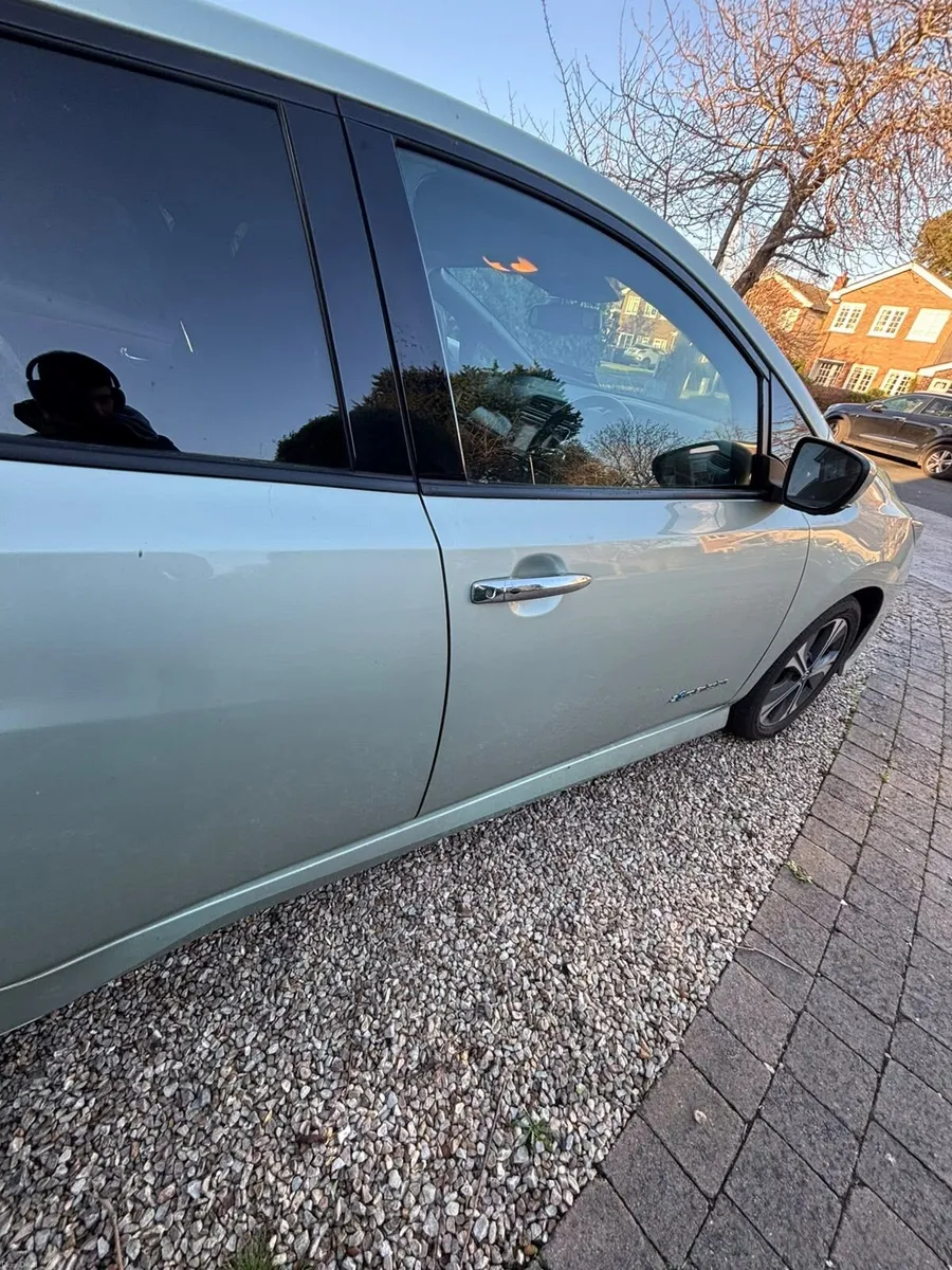 Nissan Leaf 2018 - Image 4